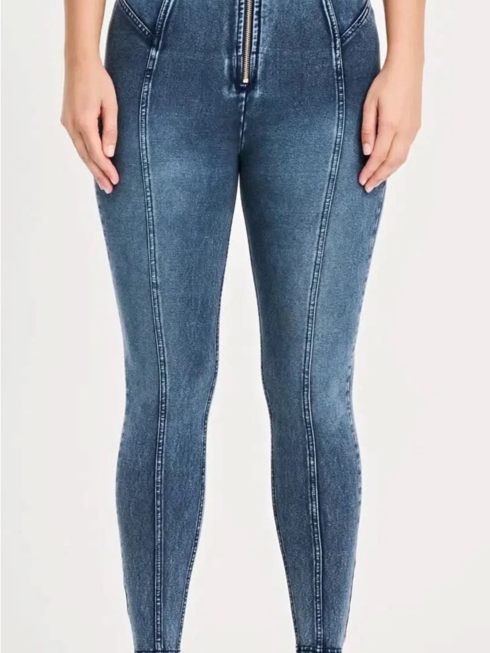 Freddy WRUP High-Rise denim with Front Zip
